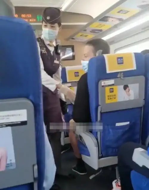 网友怒了京沪高铁,多名外籍乘客不戴口罩喝酒喧哗