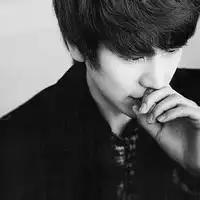 非主流伤感黑白男生qq个性头像