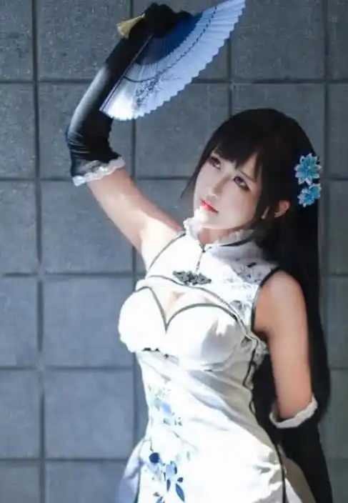 无下限漏水的cosplay诱导未成年的成长,网民封杀
