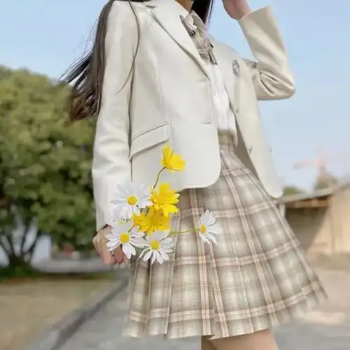 bm风和jk女孩大火背后,暗藏身材鄙视链