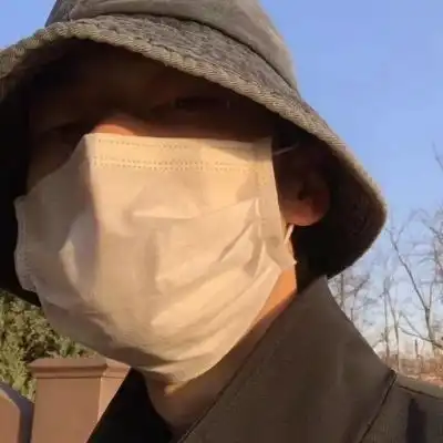 戴帽男头
