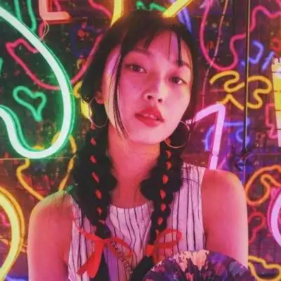 红色系头像女最新最火红色系女生头像