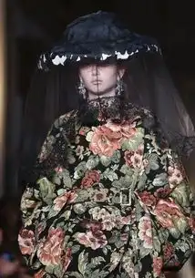 伦敦时装周惊现飘飘欲仙的青花瓷纱裙simonerocha演绎最具少女心的中国风
