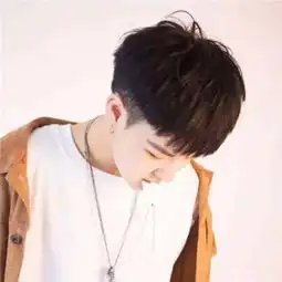 给大家一波男生发型,其实