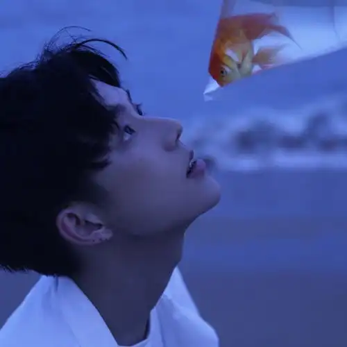 有没有清新,好看的男生头像,那种真人的