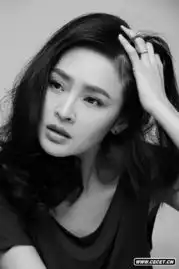 于明加文艺写真门第变身白富美