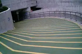 防滑坡道无振动止滑车道