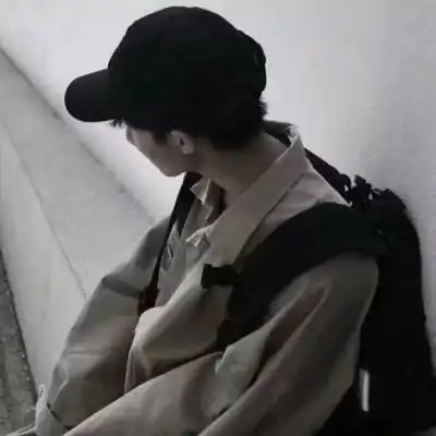 失恋的头像男生心碎伤心分手照片伤感图片男