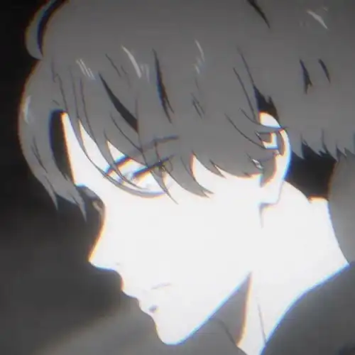 部位动漫男头有眼睛在盯着你