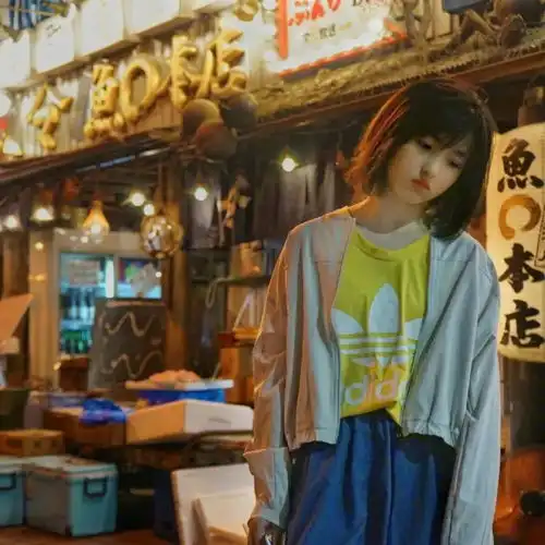 张子枫头像光落在你脸上