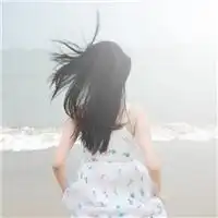 求唯美,有特色点的女生头像,不要非主流的,发图,不要网址