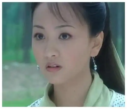 杨蓉从小天赋异禀,出道多年戏红人不火,演技精湛的佛系女孩
