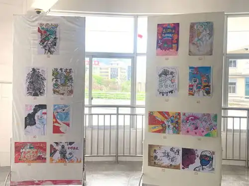 你心中不一样的雷锋精神艺术与设计学院开展雷锋精神绘画海报作品展