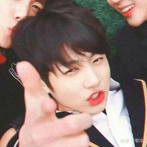 男生剪什么发型好