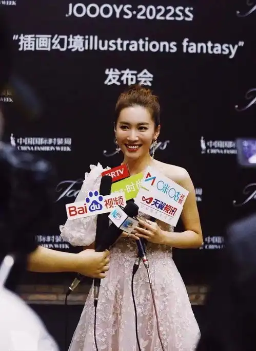 ss22joooys他用插画里的造梦仙裙,找回你久违的少女心
