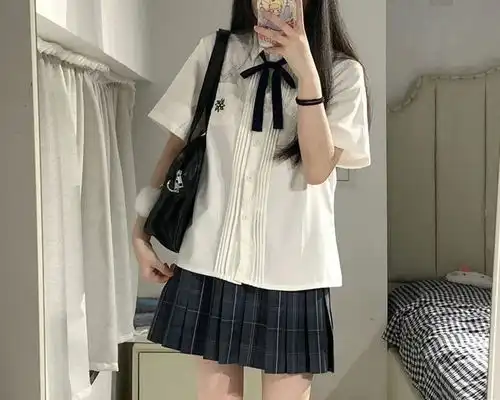 jk制服基础穿搭指南打造你的青春校园风