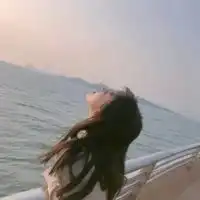 qq女生侧面头像海边侧面侧颜女生qq头像