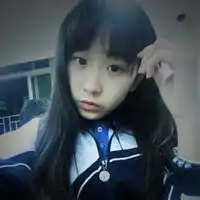 穿校服动漫女生头像