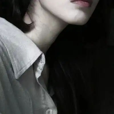 林弦ins唯美气质魅力风成熟稳重微信头像我要个性网