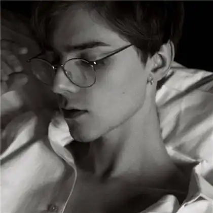 比较个性混搭另类的男女黑白高冷头像图片