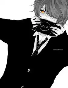 求一些唯美动漫图,图片黑白,但人物的五官有一处为异色的求