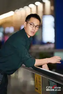 杨祐宁再访巴黎男装周演绎型男穿衣教科书组图