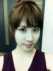 少女时代徐贤晒自拍浓眉大眼惹人爱