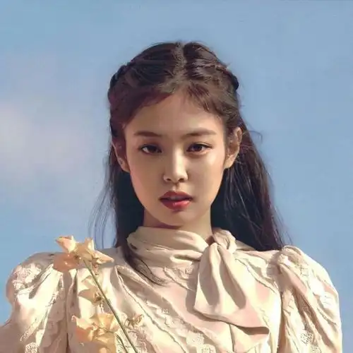 女生头像丨小手一撑,与世无争