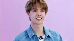 互揪小辫子幼稚臭情侣